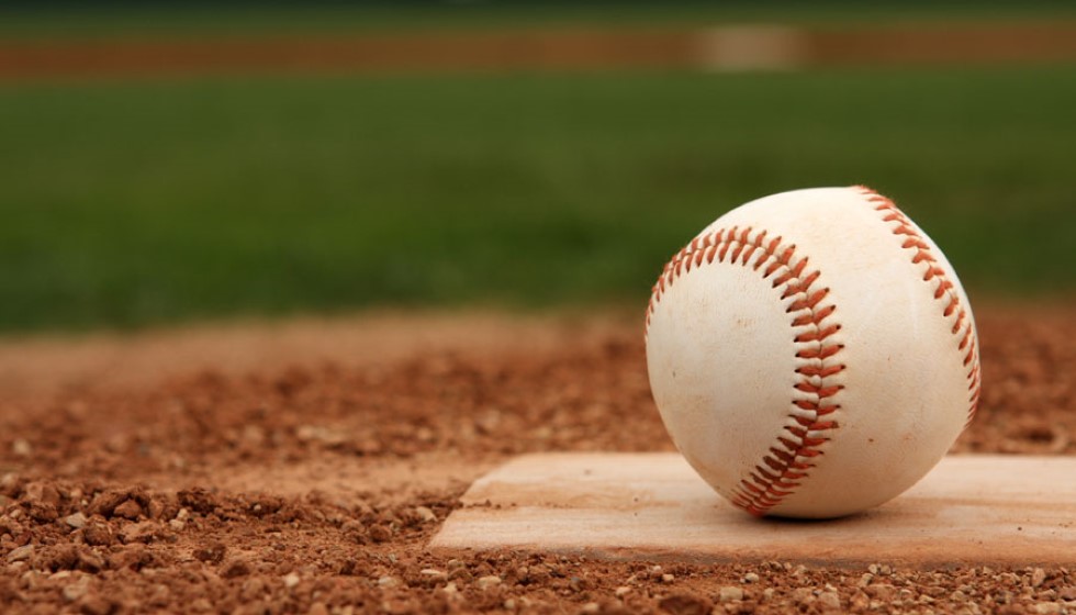 MLB Offseason Drama: Roki Sasaki's Free Agency Decision Looms